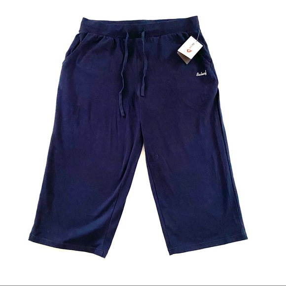 SOLD! 💚Baleaf Navy Capri Pants - Picture 4 of 11